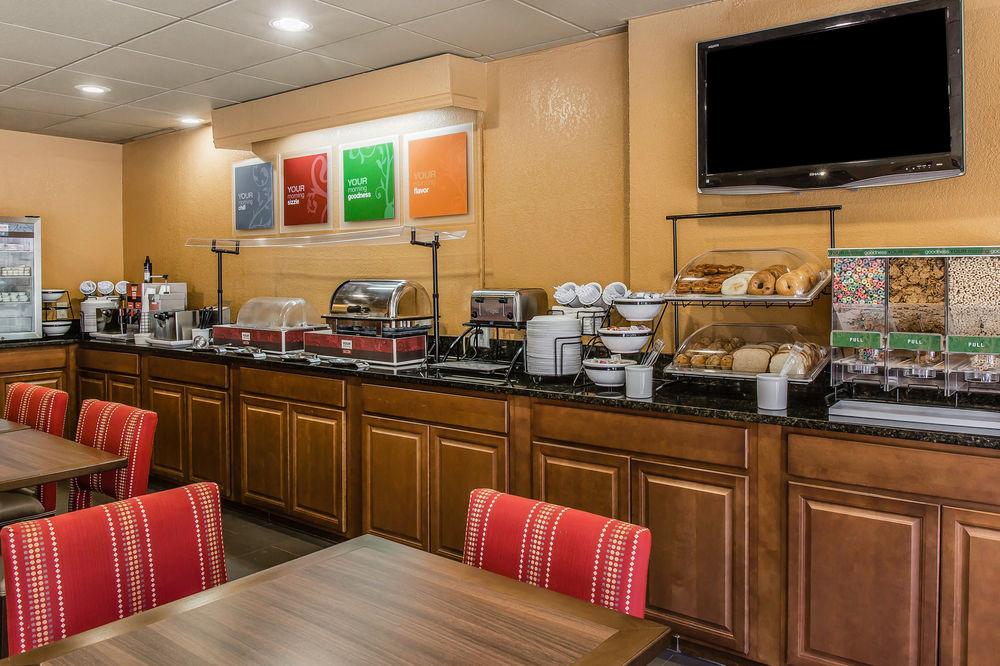 Comfort Inn & Suites Lakeland North I-4 Esterno foto