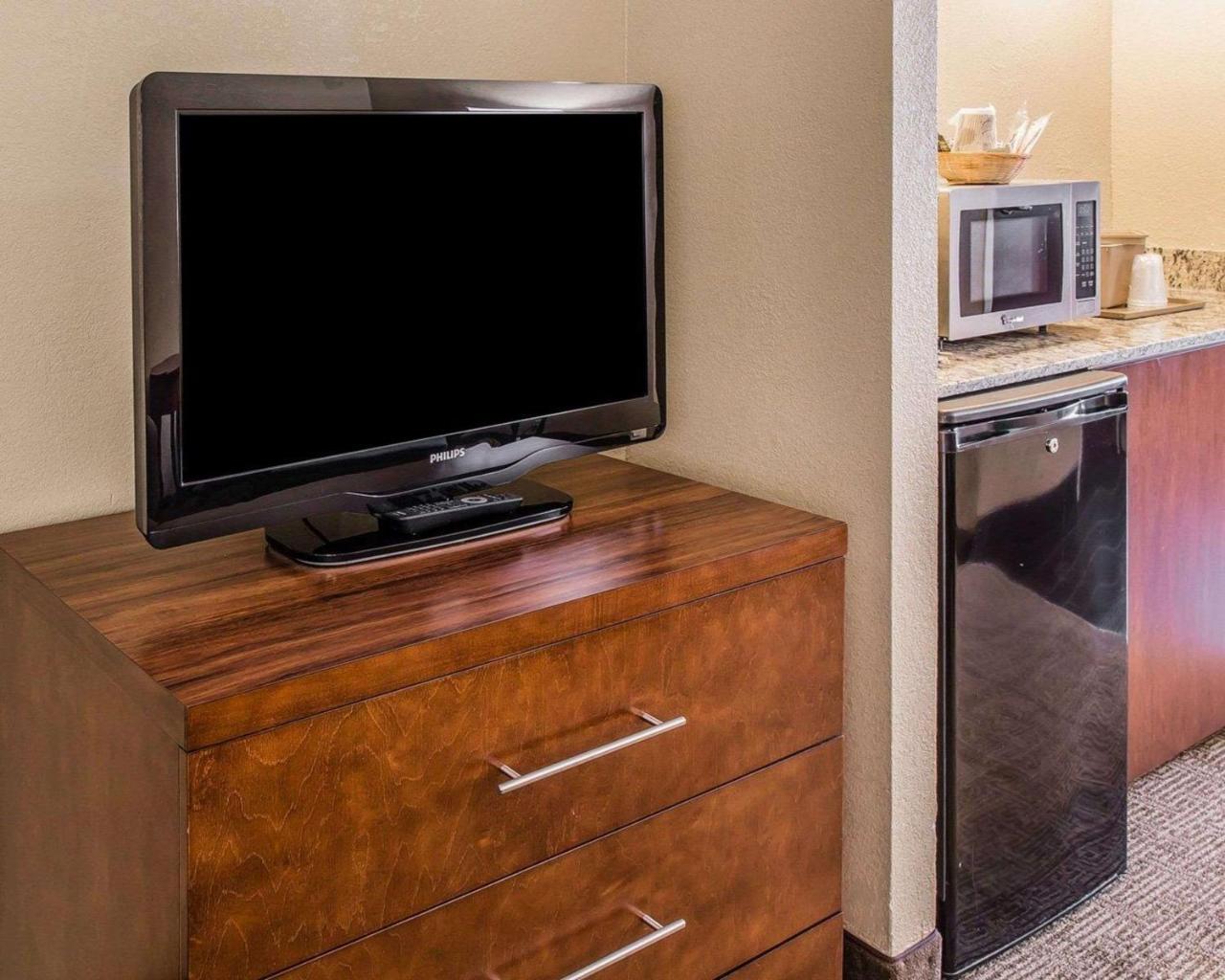 Comfort Inn & Suites Lakeland North I-4 Esterno foto