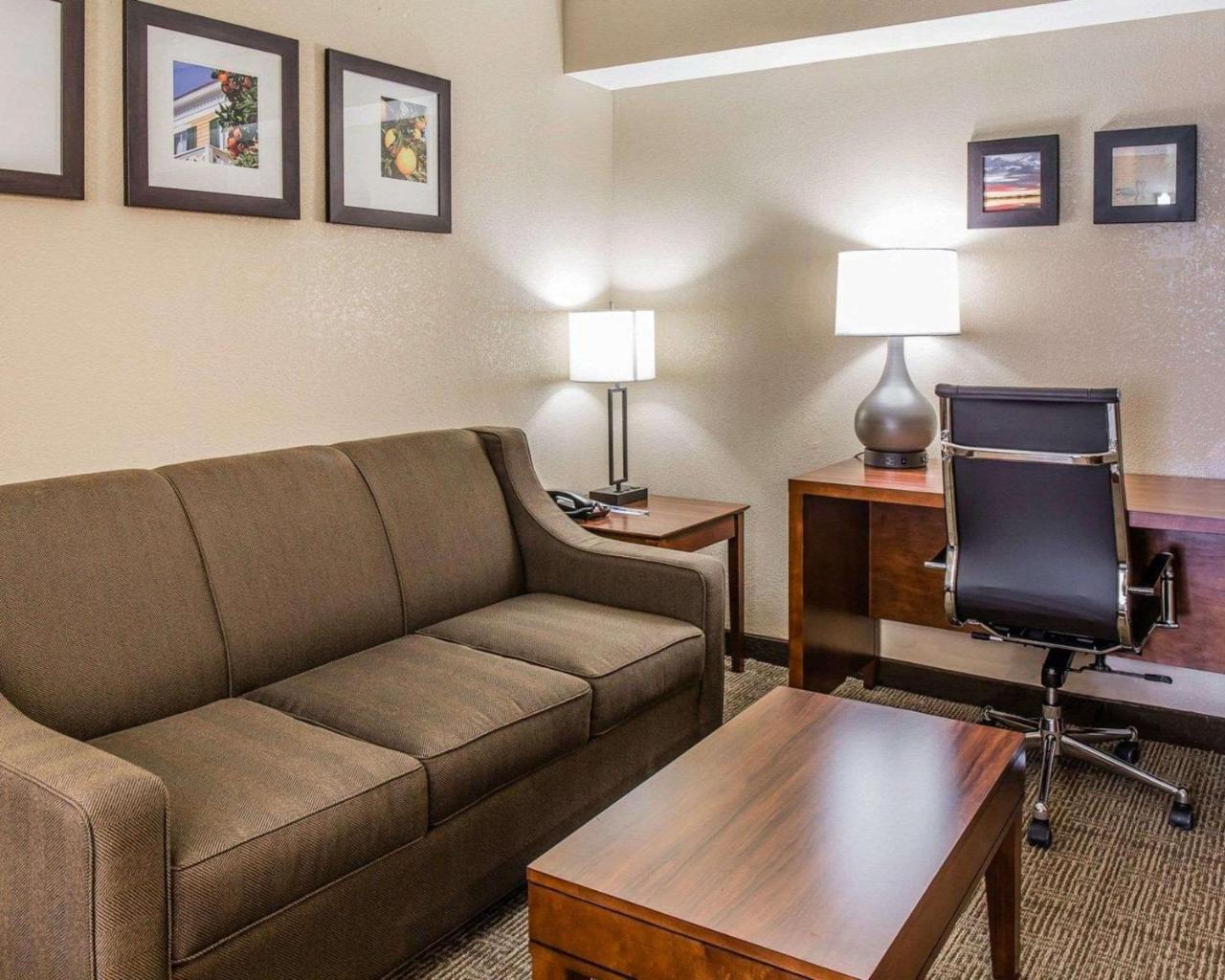 Comfort Inn & Suites Lakeland North I-4 Esterno foto
