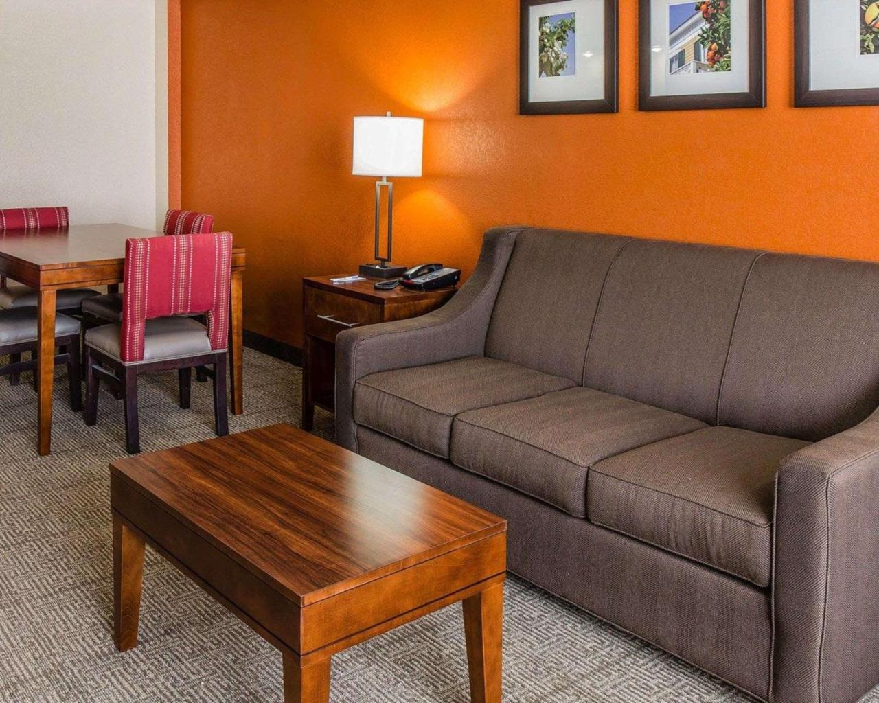 Comfort Inn & Suites Lakeland North I-4 Esterno foto
