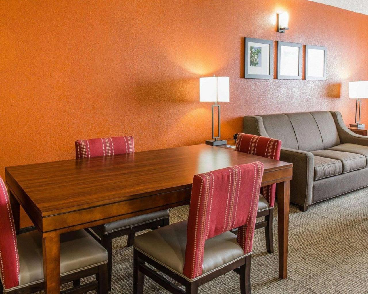 Comfort Inn & Suites Lakeland North I-4 Esterno foto
